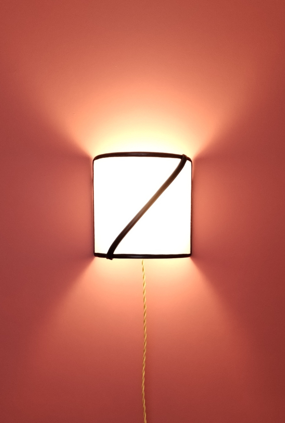 Atelier Fabien Ifires Paris - applique tissu tendu et tore de cuir noir - 100% made in France